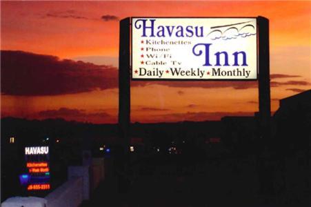 Havasu Inn & Suites Lake Havasu City Exterior photo